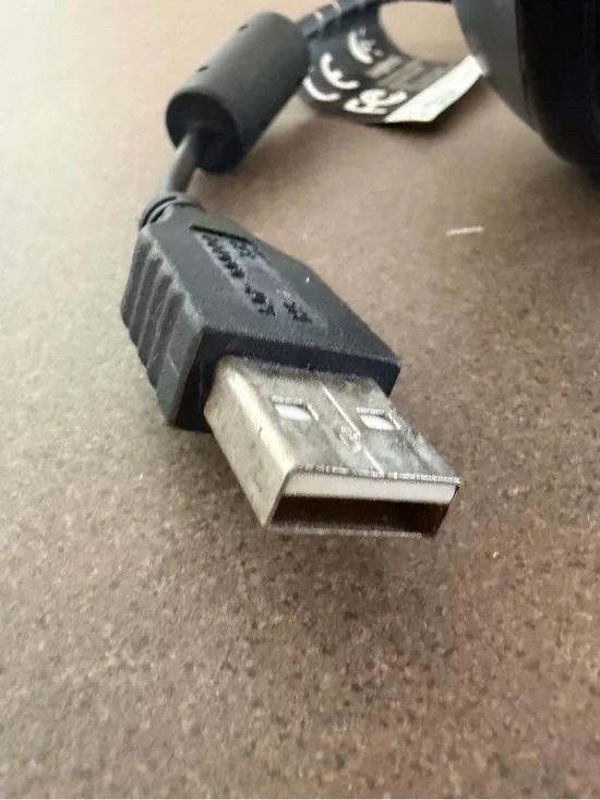 Logitech USB Webcam 1.3MP with Base - Picture 5 of 8